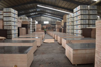 Laminated finished products warehouse